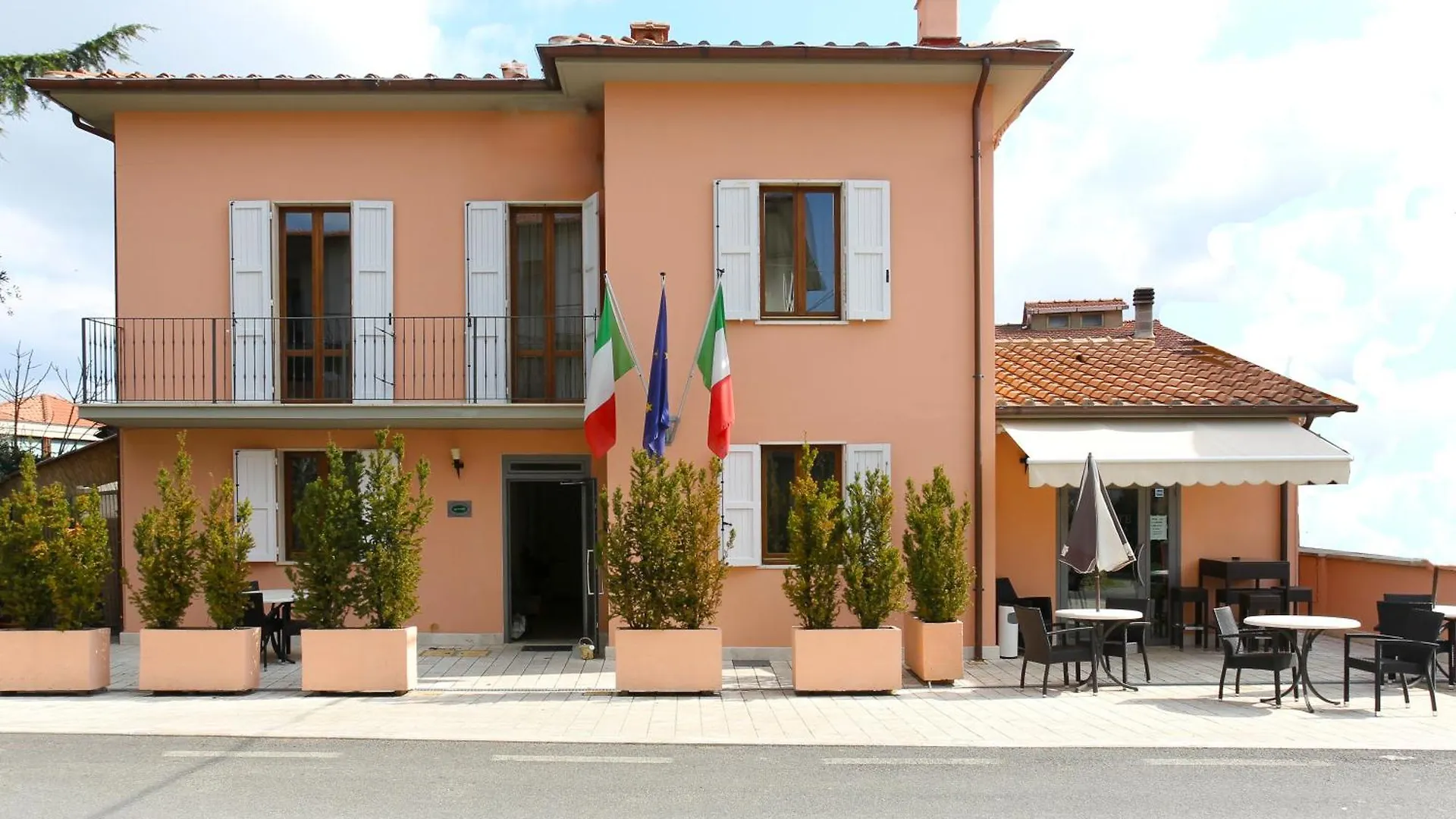 Hotel Il Monte Монте-Сан-Савино