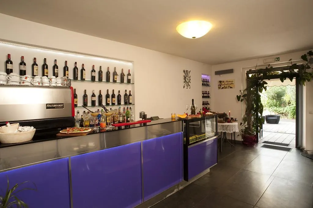 Hotel Il Monte Монте-Сан-Савино
