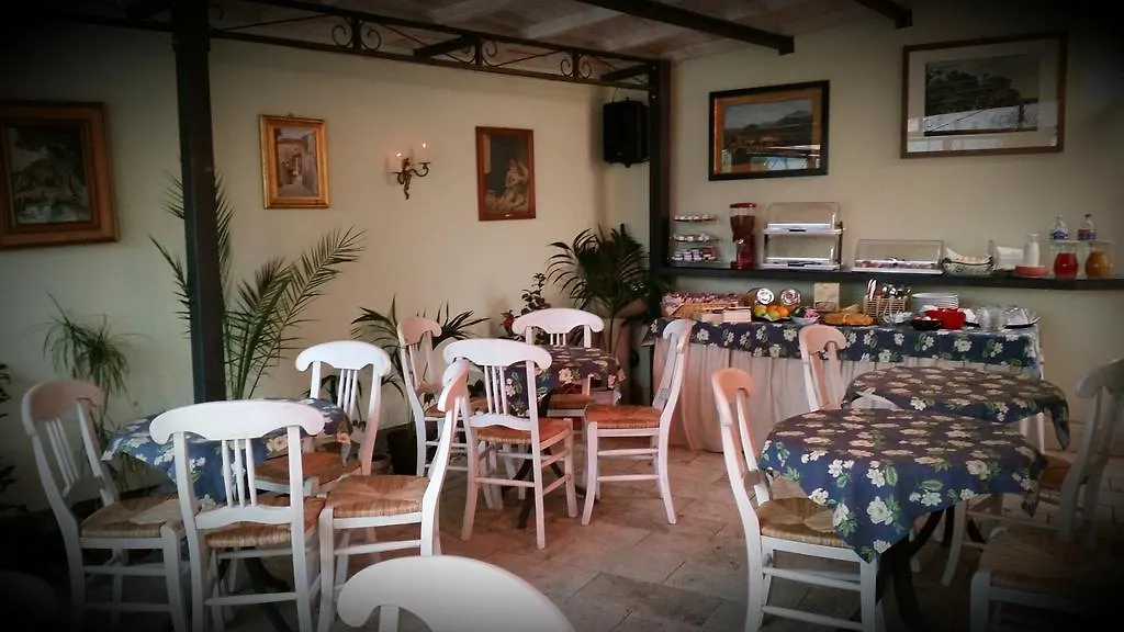 ***  Hotel Il Monte Монте-Сан-Савино Италия